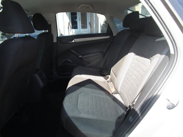 2021 Volkswagen Passat in Tampa, FL 33604-6914 - 2456272 11