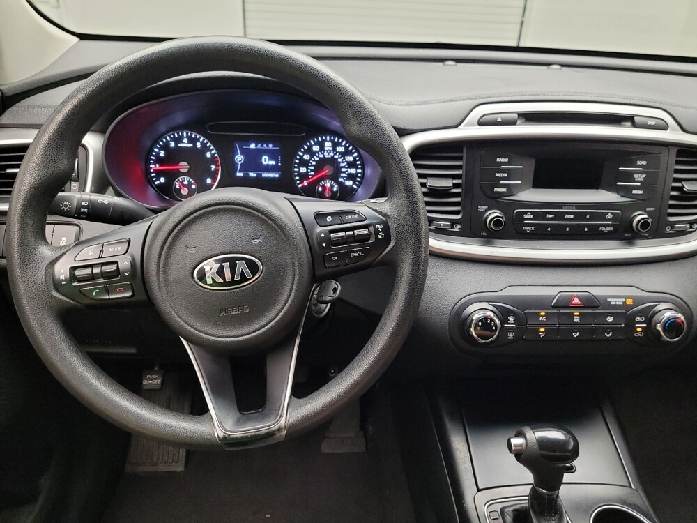 2016 Kia Sorento in Grand Rapids, MI 49508 - 2456814 22