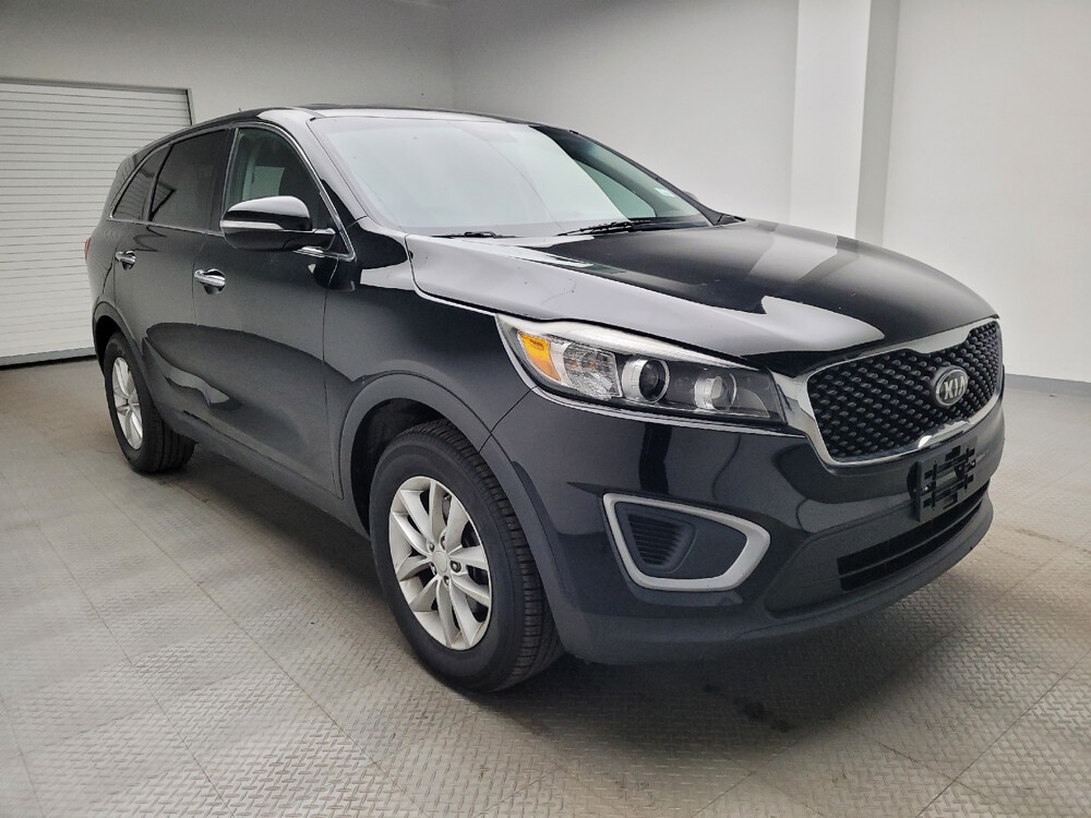 2016 Kia Sorento in Grand Rapids, MI 49508 - 2456814 13