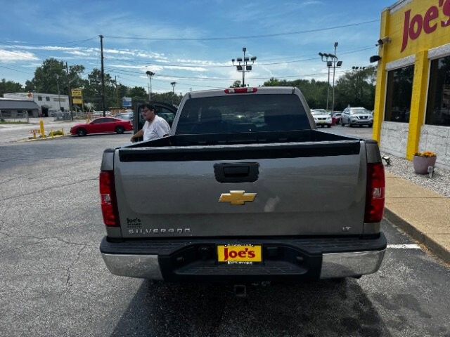 2013 Chevrolet Silverado 1500 in Indianapolis, IN 46222-4002 - 2456843 5