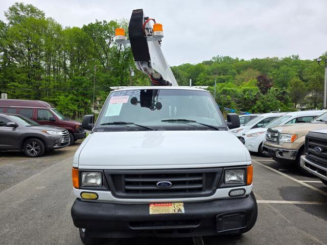 2005 Ford E-350 and Econoline 350 in Blauvelt, NY 10913 - 2456860 3