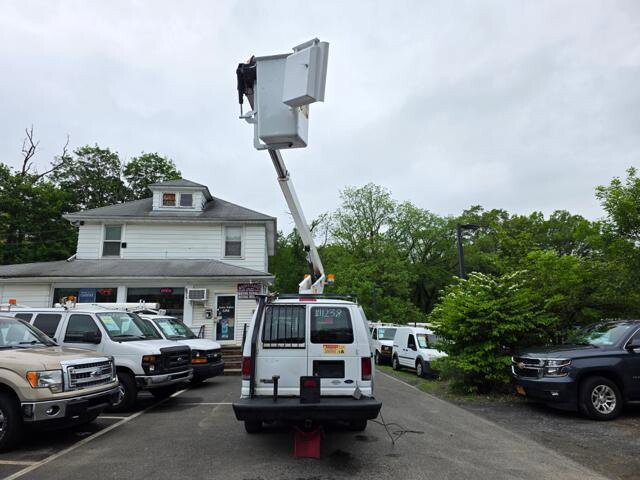 2005 Ford E-350 and Econoline 350 in Blauvelt, NY 10913 - 2456860 9