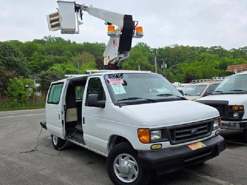 2005 Ford E-350 and Econoline 350 in Blauvelt, NY 10913 - 2456860 2005 Ford E-350 and Econoline 350 in Blauvelt, NY 10913 - 2456860
