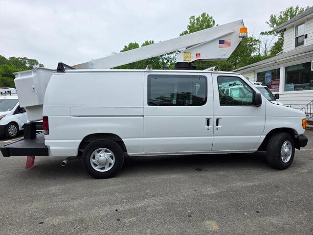 2005 Ford E-350 and Econoline 350 in Blauvelt, NY 10913 - 2456860 14