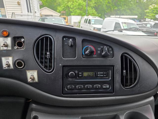 2005 Ford E-350 and Econoline 350 in Blauvelt, NY 10913 - 2456860 27