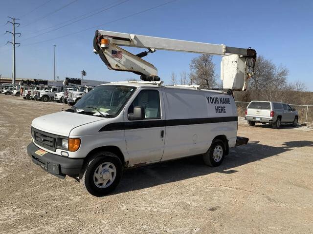 2005 Ford E-350 and Econoline 350 in Blauvelt, NY 10913 - 2456860 54