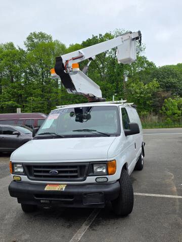 2005 Ford E-350 and Econoline 350 in Blauvelt, NY 10913 - 2456860 15