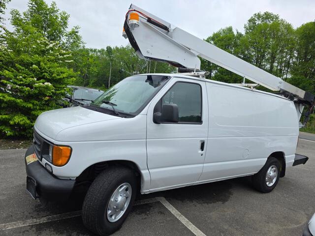 2005 Ford E-350 and Econoline 350 in Blauvelt, NY 10913 - 2456860 5