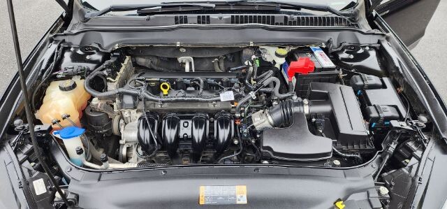 2015 Ford Fusion in Barton, MD 21521 - 2458012 16