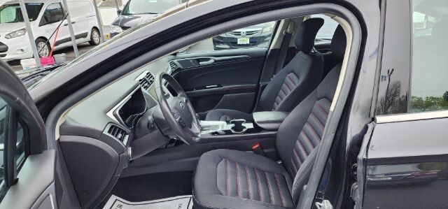 2015 Ford Fusion in Barton, MD 21521 - 2458012 5