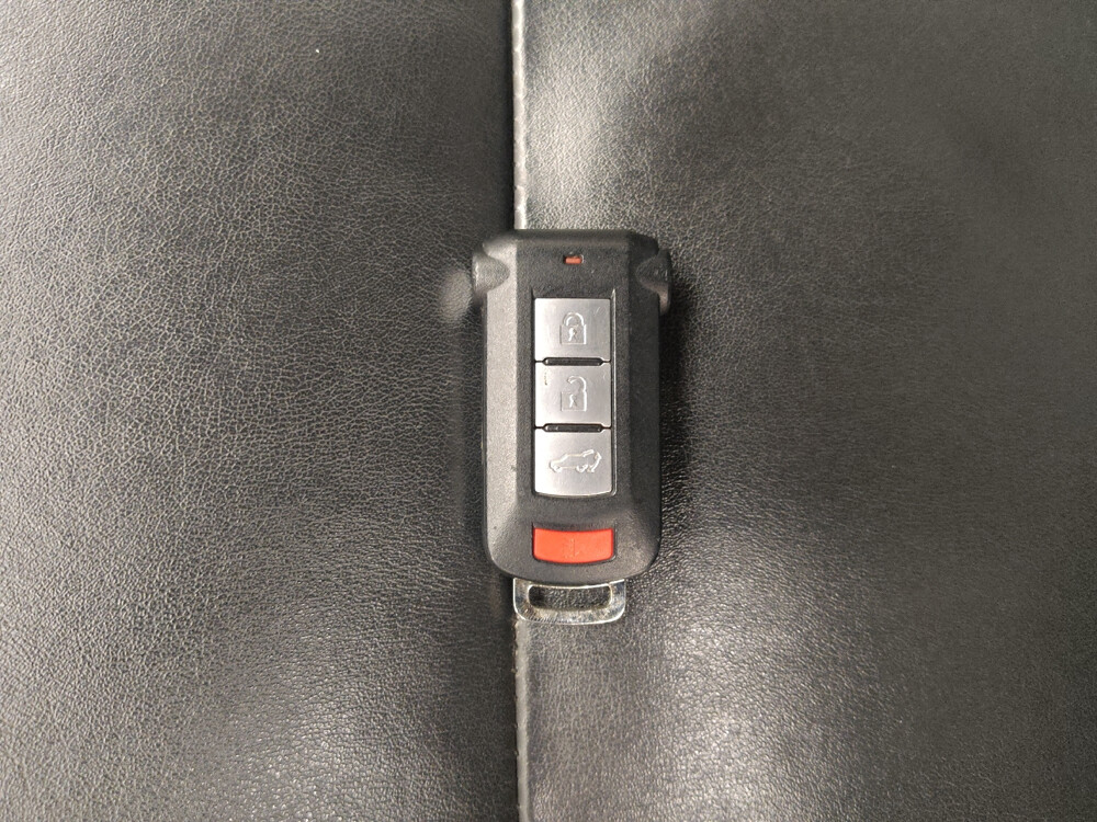 2019 Mitsubishi Outlander in Springfield, MO 65807 - 2458272 32