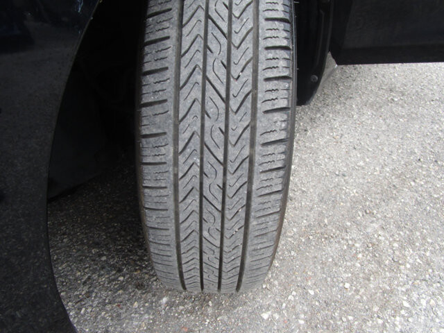 2019 Toyota Yaris in Tampa, FL 33604-6914 - 2458472 21