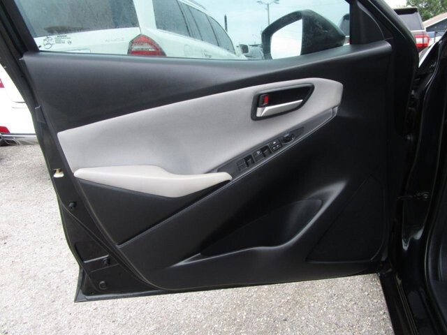 2019 Toyota Yaris in Tampa, FL 33604-6914 - 2458472 17