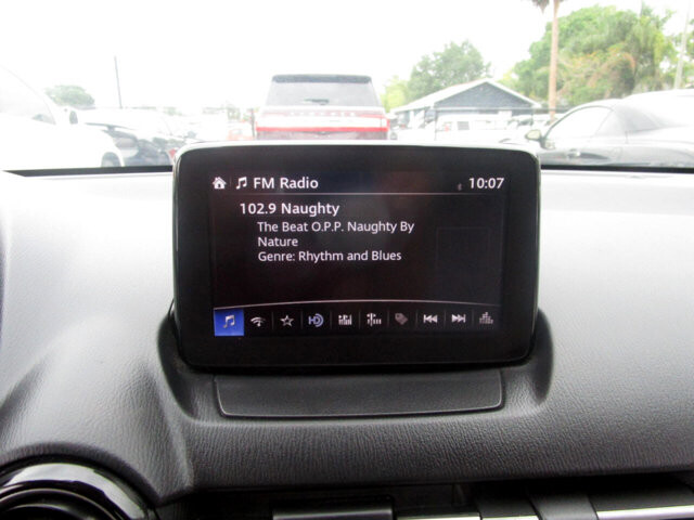 2019 Toyota Yaris in Tampa, FL 33604-6914 - 2458472 7