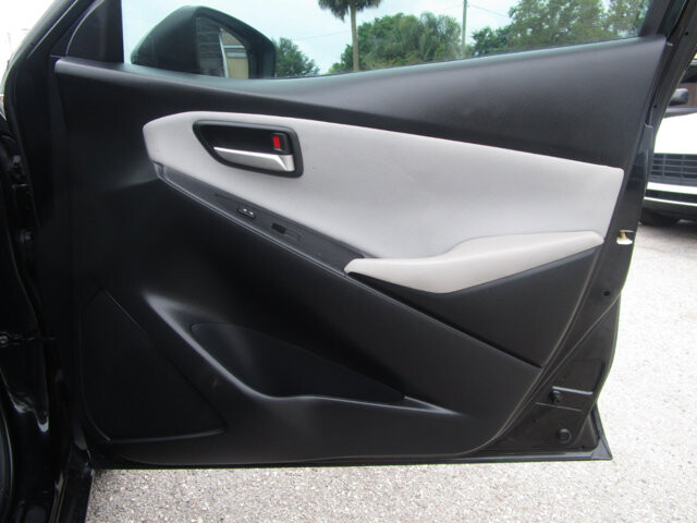 2019 Toyota Yaris in Tampa, FL 33604-6914 - 2458472 18