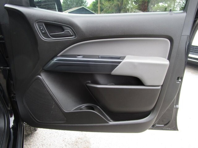 2015 Chevrolet Colorado in Tampa, FL 33604-6914 - 2458473 16