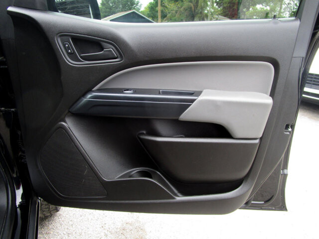 2015 Chevrolet Colorado in Tampa, FL 33604-6914 - 2458473 16