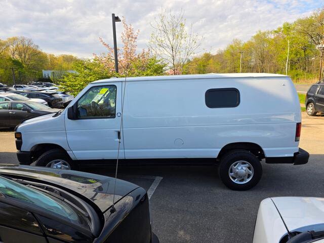 2013 Ford E-250 and Econoline 250 in Blauvelt, NY 10913 - 2458511 5