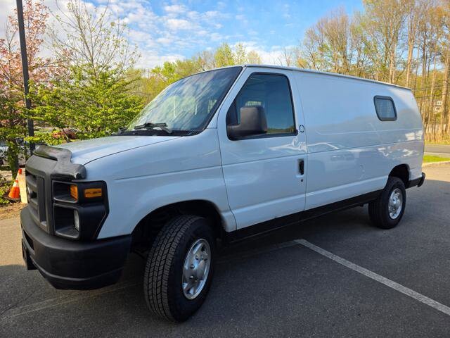 2013 Ford E-250 and Econoline 250 in Blauvelt, NY 10913 - 2458511 4