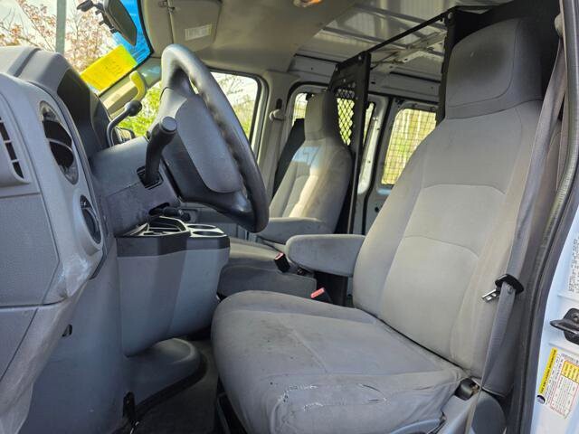 2013 Ford E-250 and Econoline 250 in Blauvelt, NY 10913 - 2458511 12