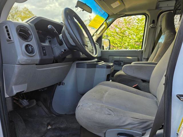 2013 Ford E-250 and Econoline 250 in Blauvelt, NY 10913 - 2458511 10