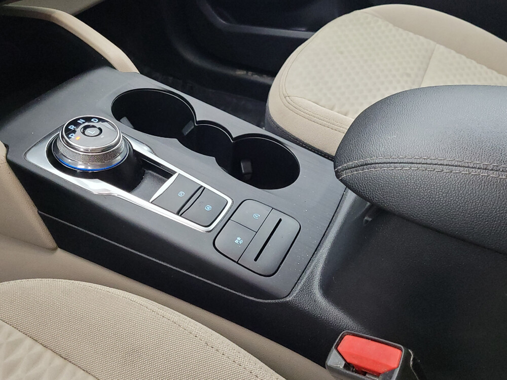 2020 Ford Escape in Tampa, FL 33619 - 2458995 26