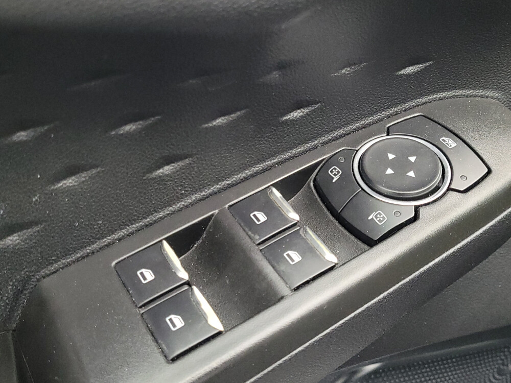 2020 Ford Escape in Tampa, FL 33619 - 2458995 27