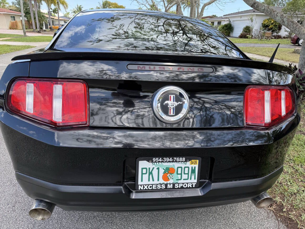 2012 Ford Mustang in Hollywood, FL 33023-1906 - 2459355 3