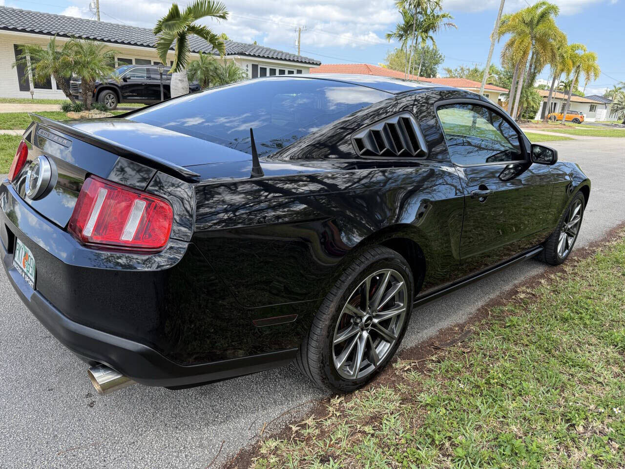2012 Ford Mustang in Hollywood, FL 33023-1906 - 2459355 5