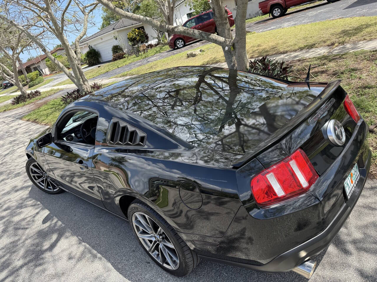 2012 Ford Mustang in Hollywood, FL 33023-1906 - 2459355 22