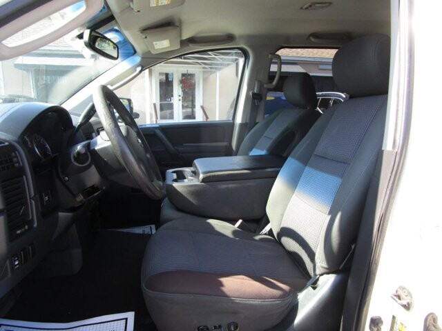2008 Nissan Titan in Tampa, FL 33604-6914 - 2460260 7