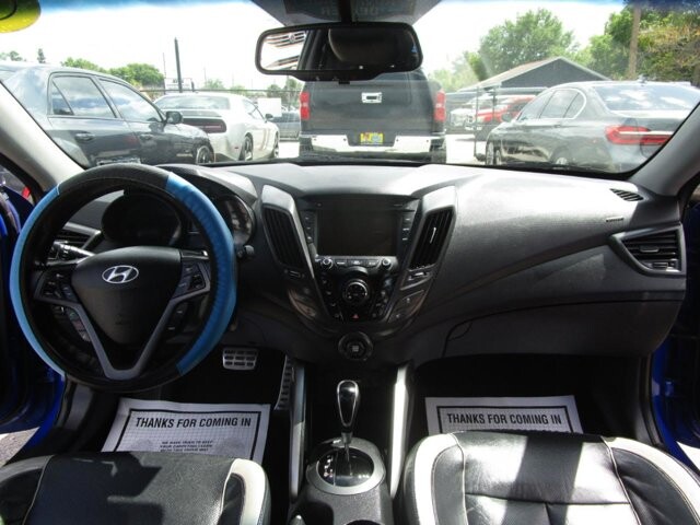 2015 Hyundai Veloster in Tampa, FL 33604-6914 - 2460261 3