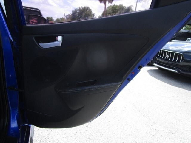 2015 Hyundai Veloster in Tampa, FL 33604-6914 - 2460261 18