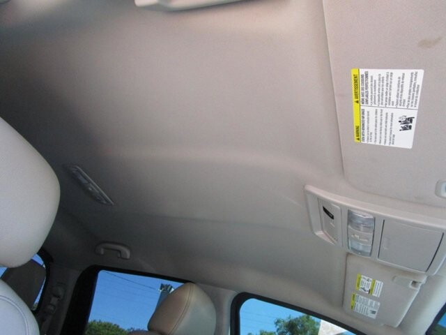 2017 Nissan Titan in Tampa, FL 33604-6914 - 2460262 15