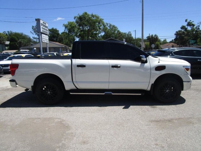 2017 Nissan Titan in Tampa, FL 33604-6914 - 2460262 30
