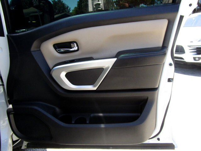 2017 Nissan Titan in Tampa, FL 33604-6914 - 2460262 21