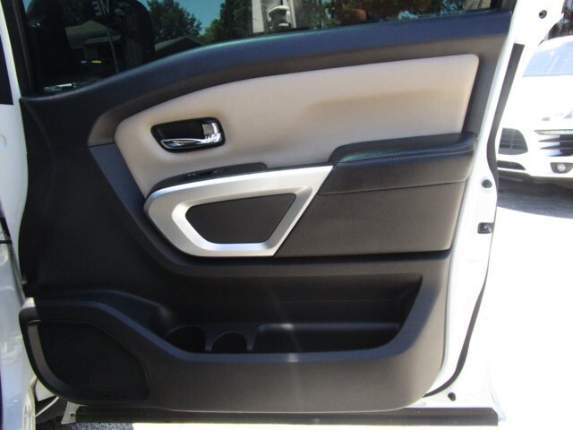 2017 Nissan Titan in Tampa, FL 33604-6914 - 2460262 21