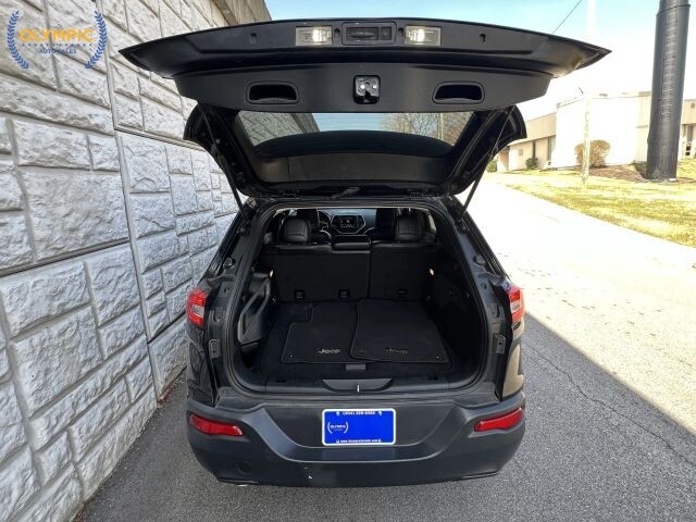 2018 Jeep Cherokee in Decatur, GA 30032 - 2460274 45