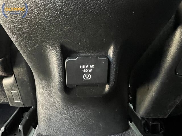 2018 Jeep Cherokee in Decatur, GA 30032 - 2460274 32