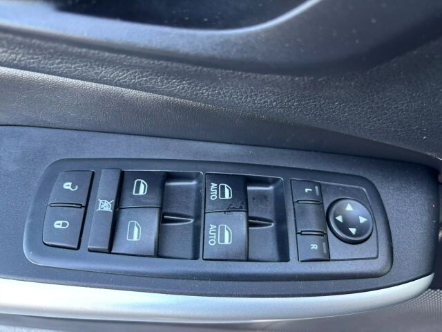 2018 Jeep Cherokee in Decatur, GA 30032 - 2460274 75