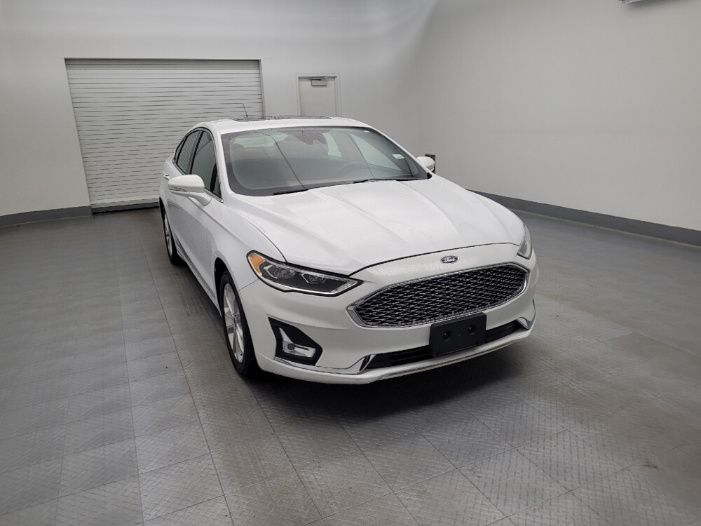 2019 Ford Fusion in Maple Heights, OH 44137 - 2460365 13