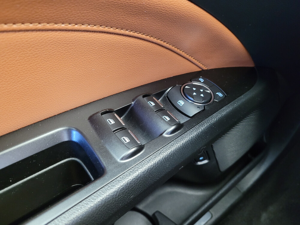 2019 Ford Fusion in Maple Heights, OH 44137 - 2460365 27