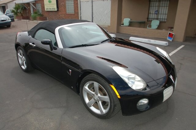 2008 Pontiac Solstice in Phoenix, AZ 85021 - 2460810 4