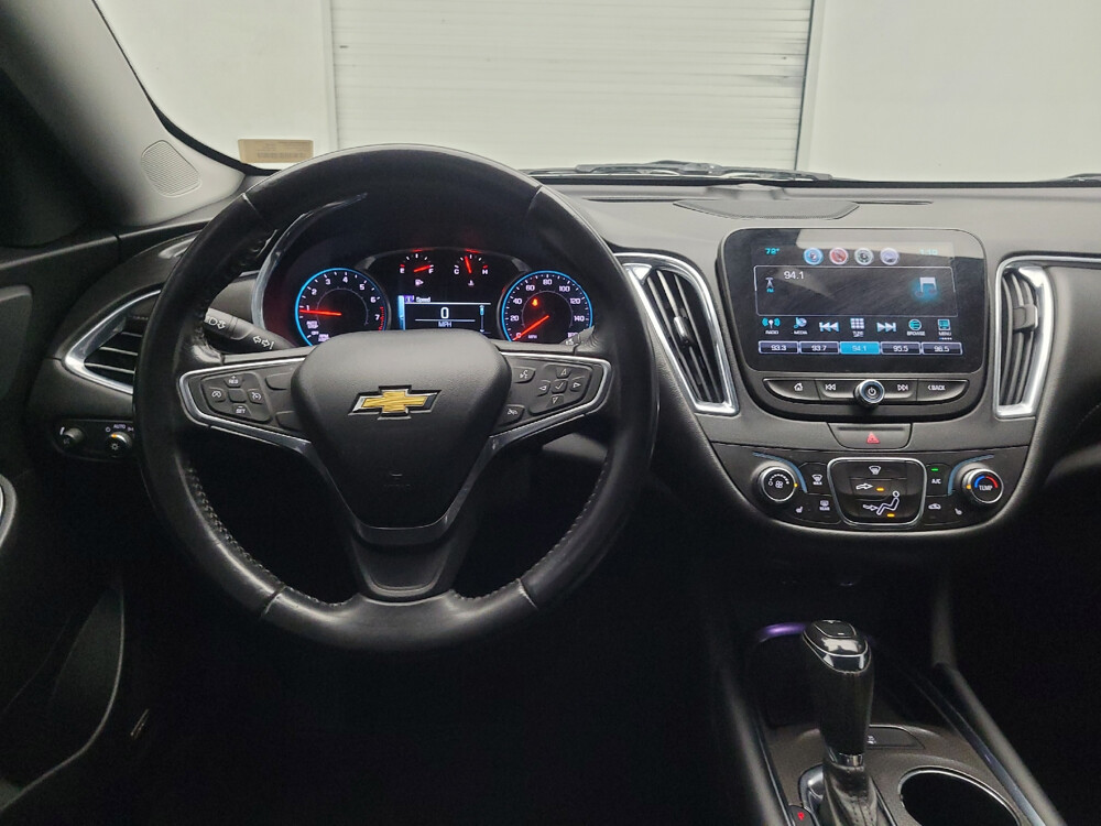 2018 Chevrolet Malibu in Jackson, MS 39211 - 2461965 22