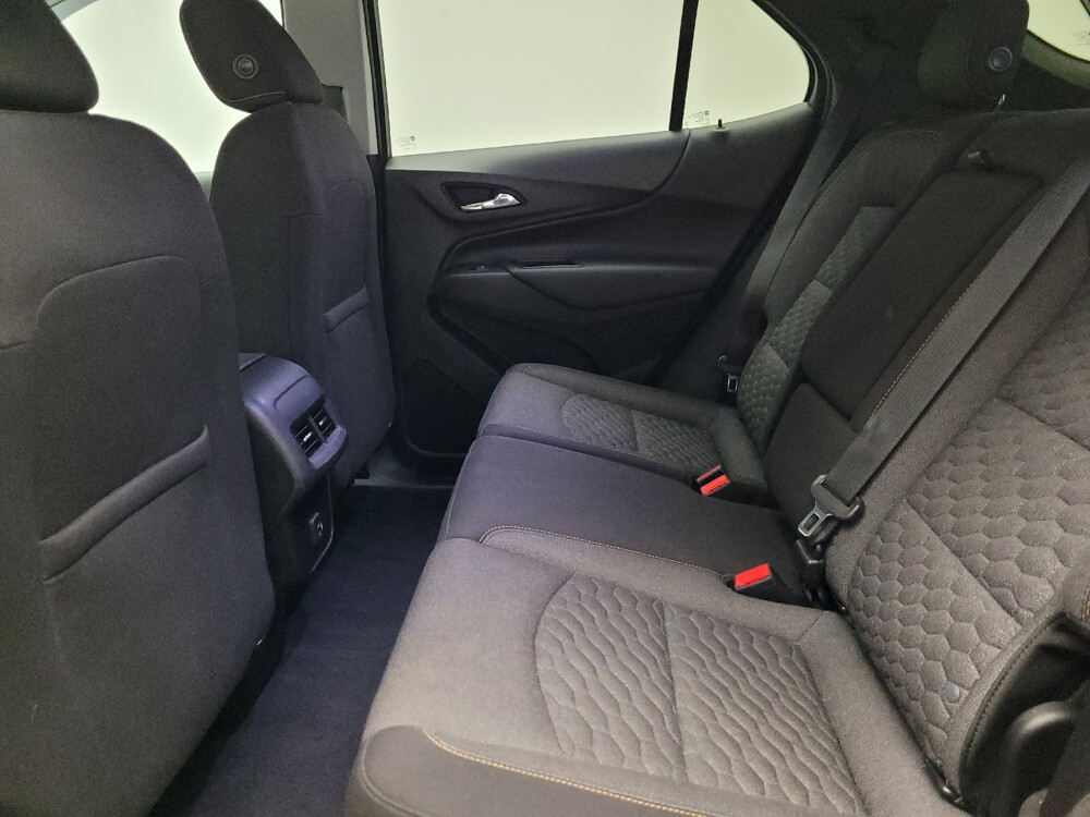 2020 Chevrolet Equinox in Eastpointe, MI 48021 - 2462341 18