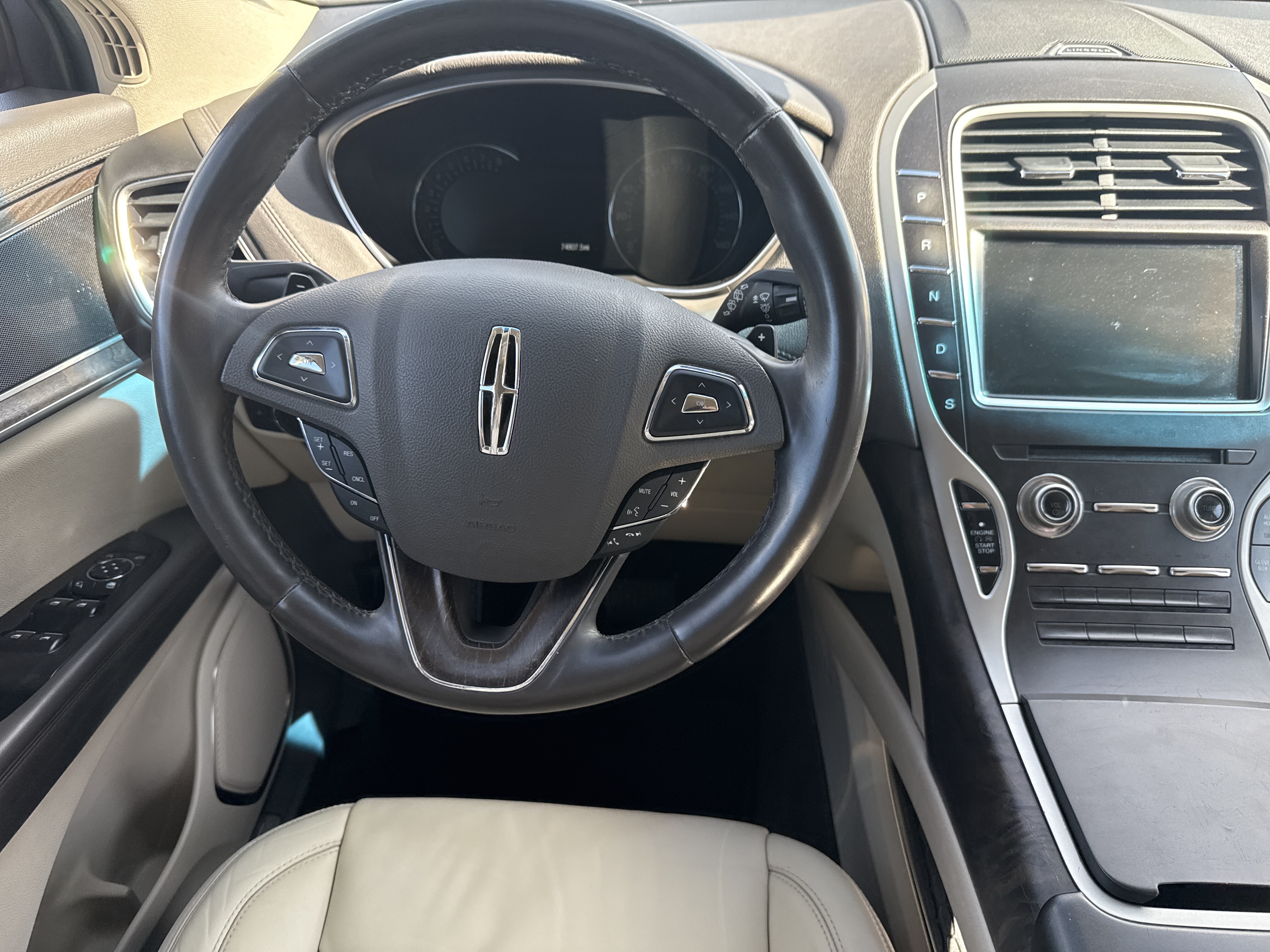 2016 Lincoln MKX in Phoenix, AZ 85022 - 2462434 16