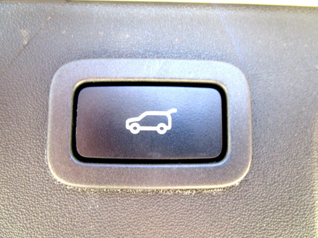 2019 Land Rover Discovery Sport in Tampa, FL 33604-6914 - 2462440 28