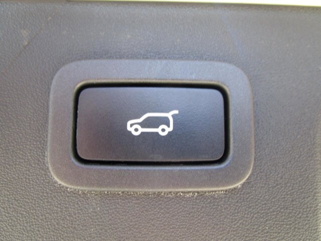 2019 Land Rover Discovery Sport in Tampa, FL 33604-6914 - 2462440 28