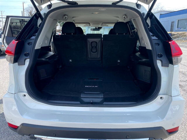 2019 Nissan Rogue in Baltimore, MD 21225 - 2462931 20