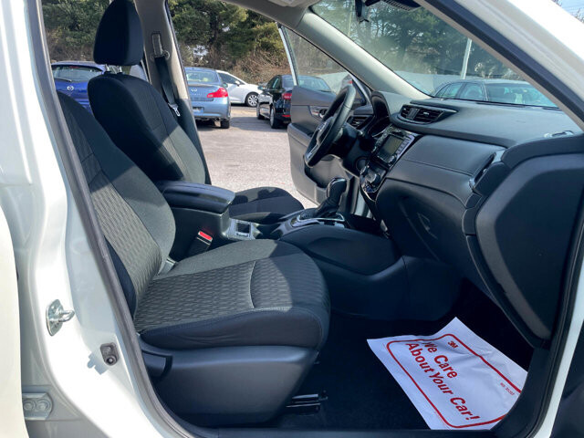2019 Nissan Rogue in Baltimore, MD 21225 - 2462931 15